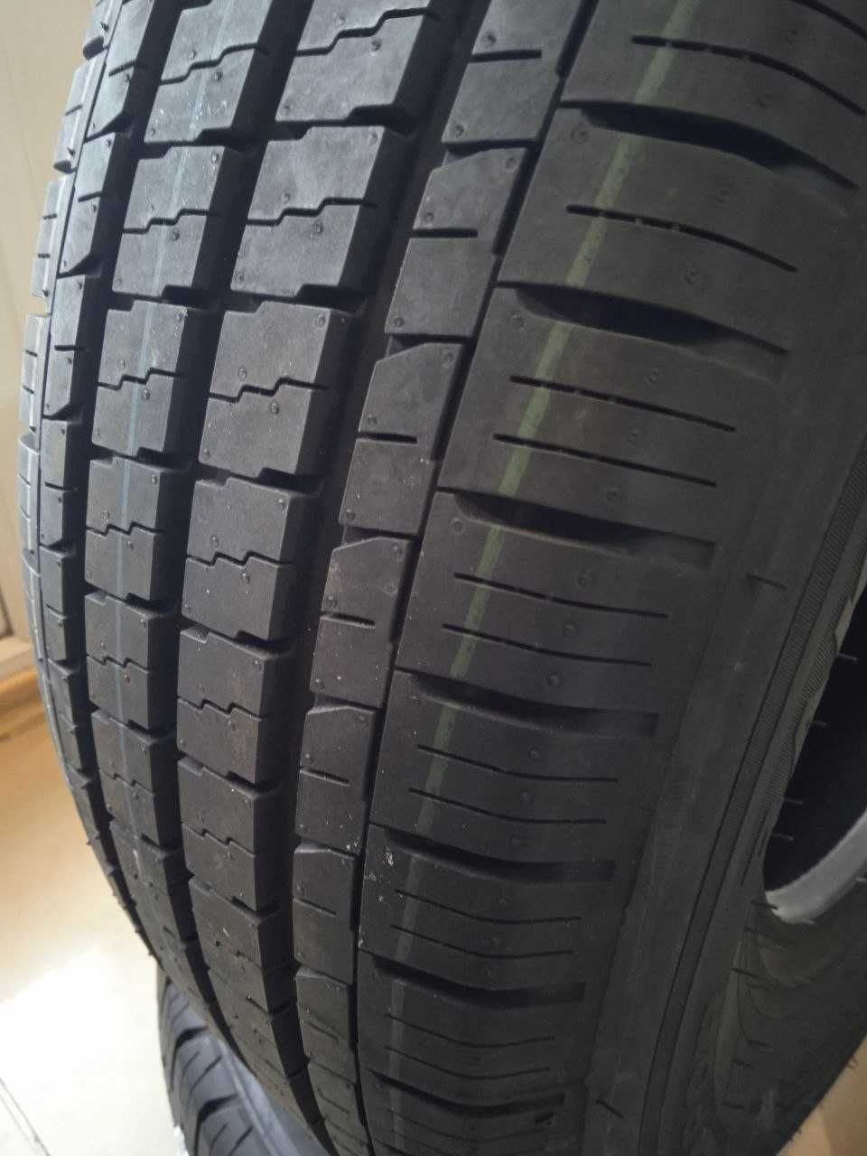 Шина 225/70 R15c SporTrak