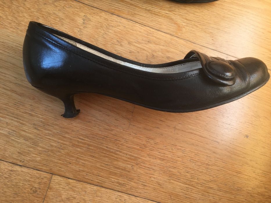 Hera - Sapatos Pretos em Pele 37