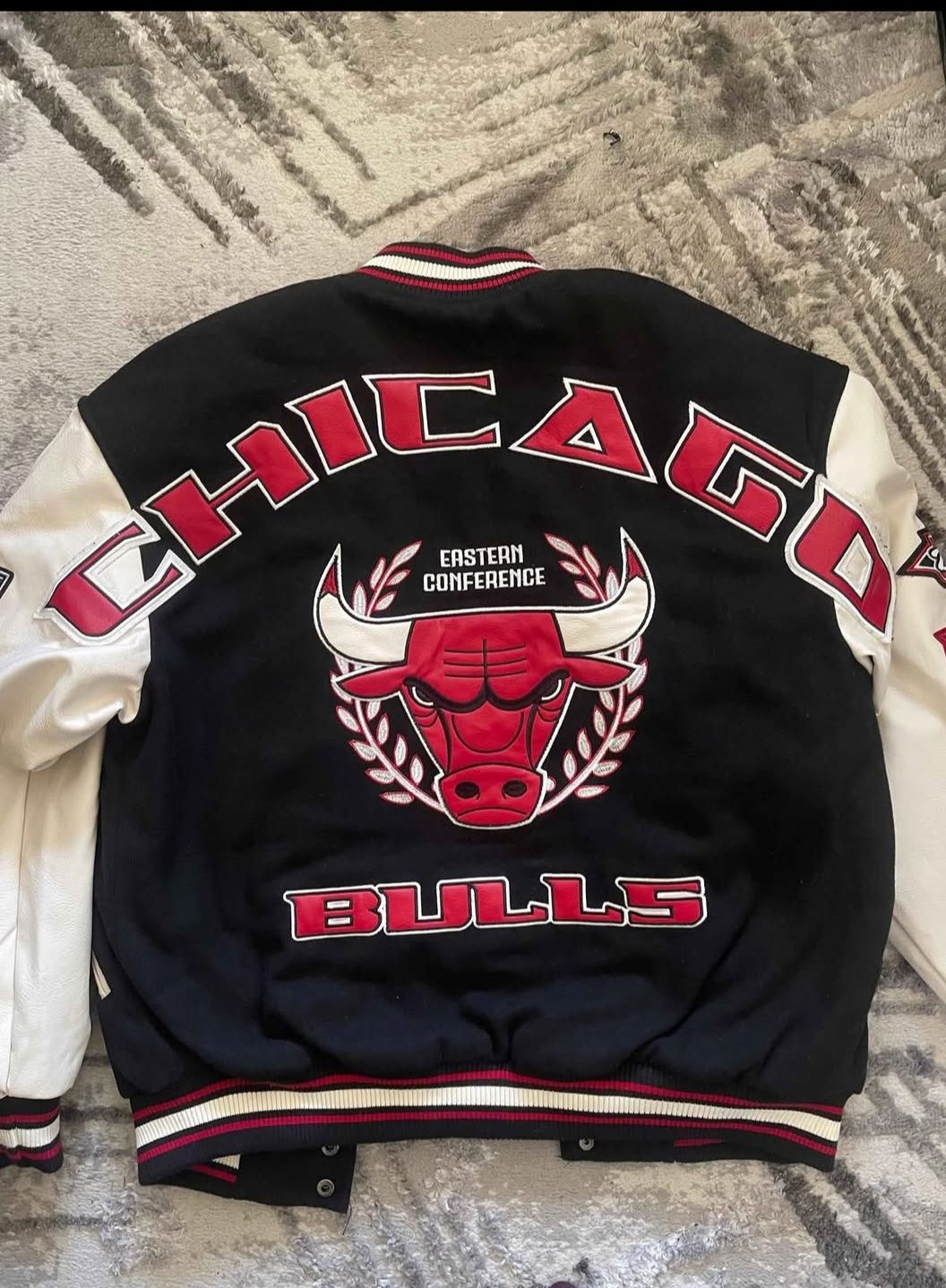 NBA Chicago Bulls Varsity kurtka i spodnie Komplet M