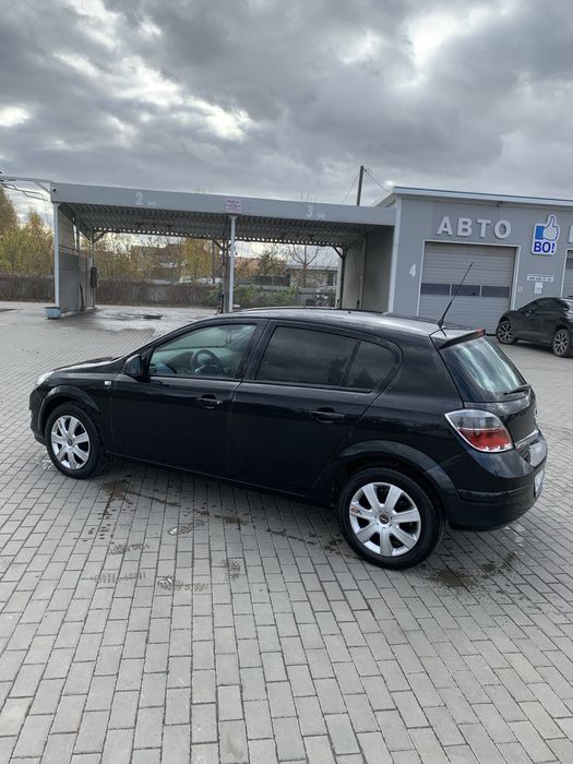 Opel Astra 1.6 2013рік 69тис оригінального пробігу