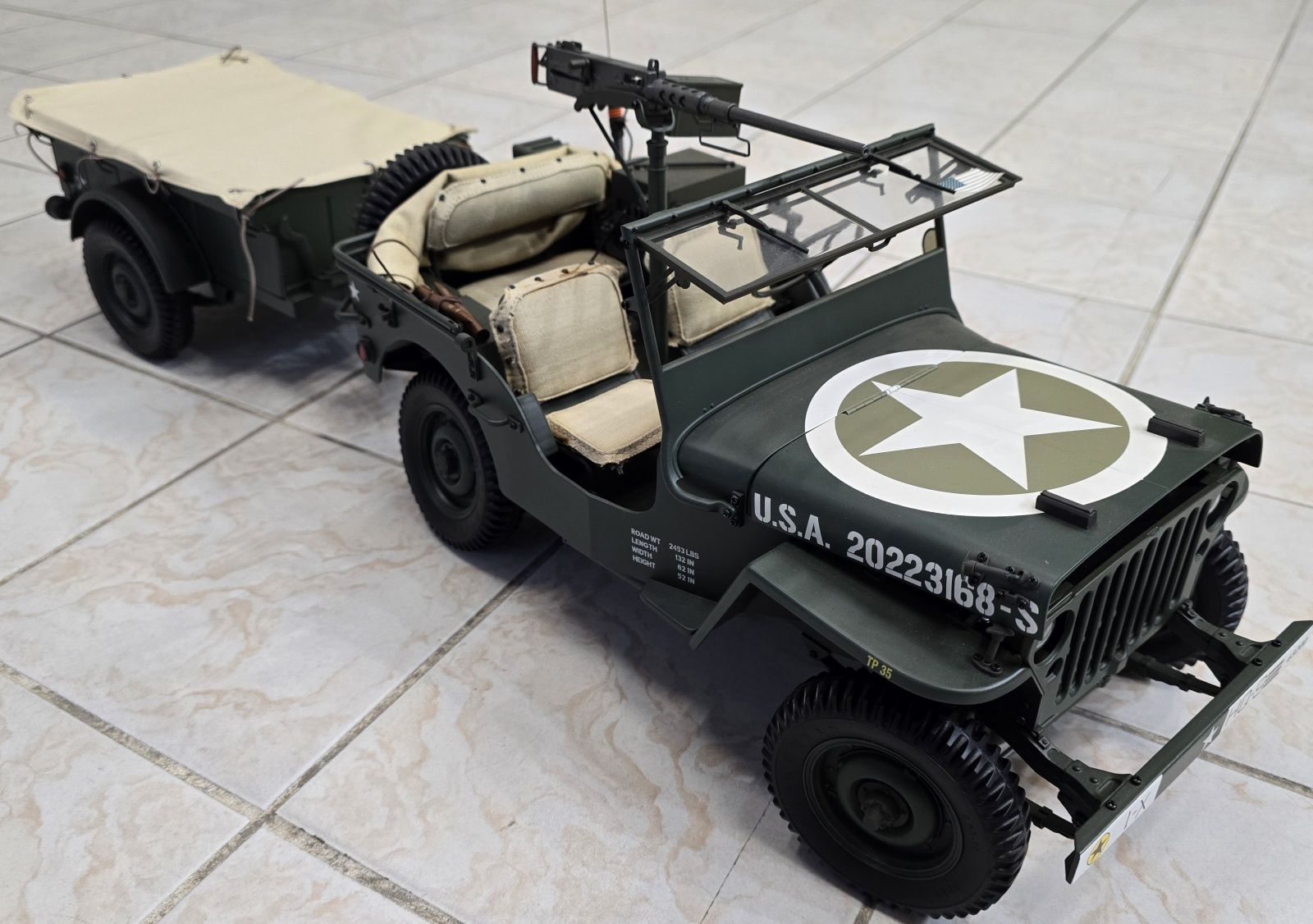 Jeep Willys + przyczepka + armata, model 1:8, kompletny