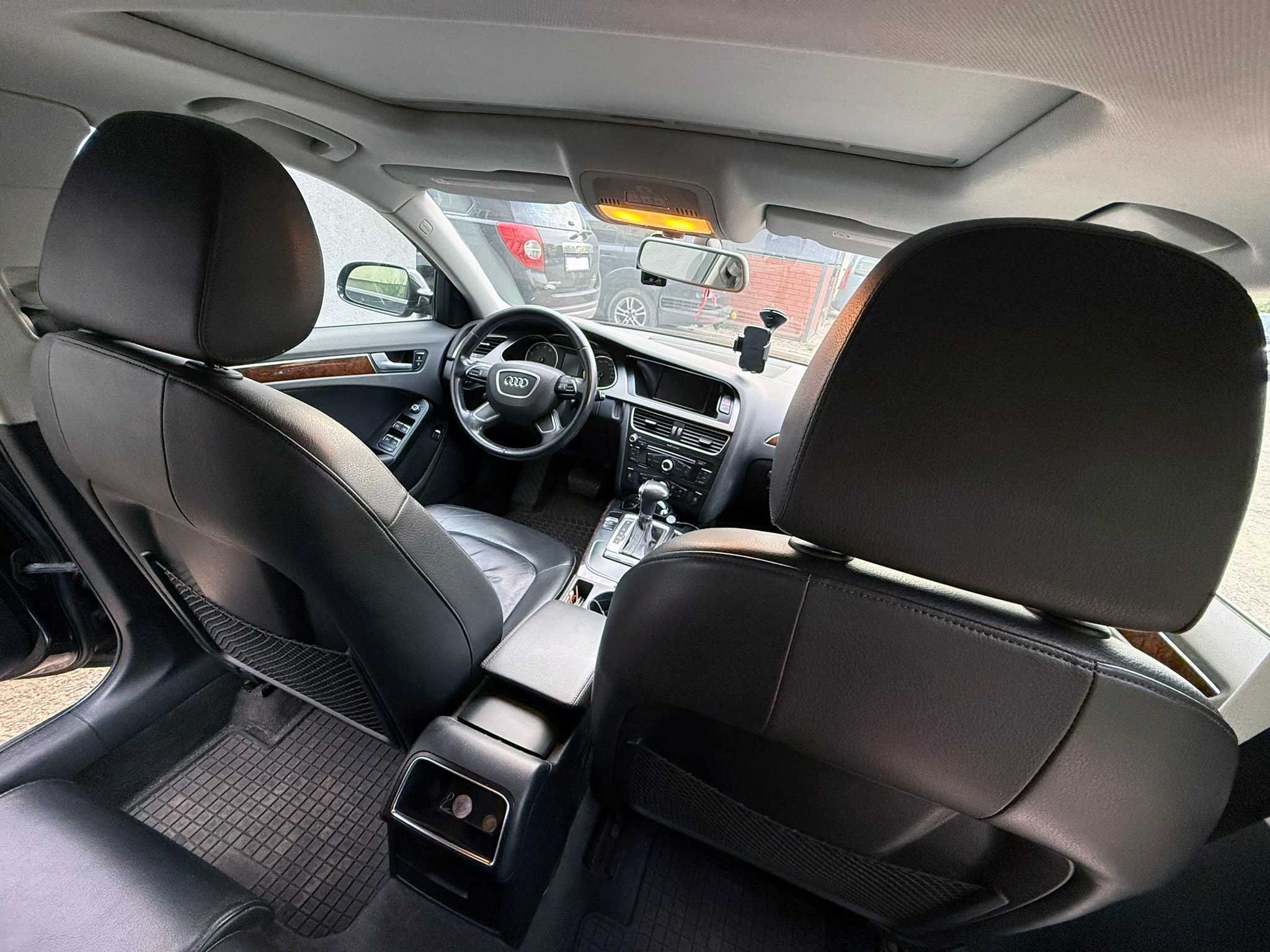 AUDI A4 B8 2013r. 2.0TFSI 211 km