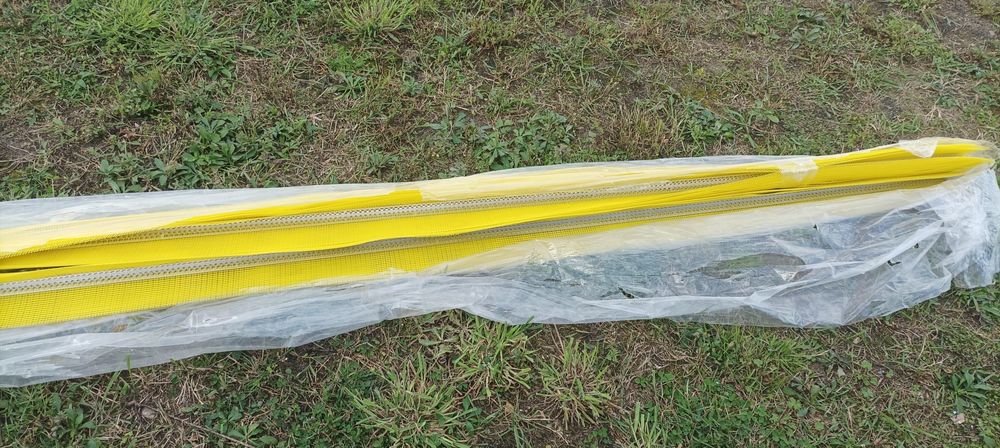 narożnik aluminiowy z siatką 250/10 cm 5pln/szt