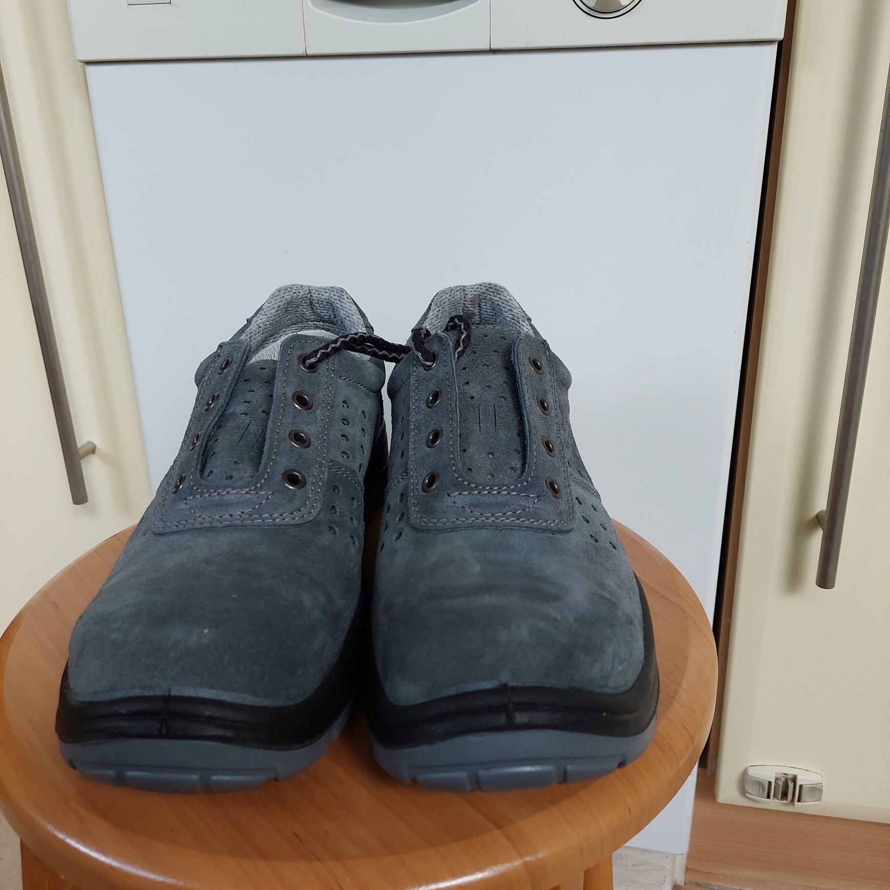 Nowe buty robocze PPO model 45 S1, SRC rozm. 43 wkładka 27,5 cm