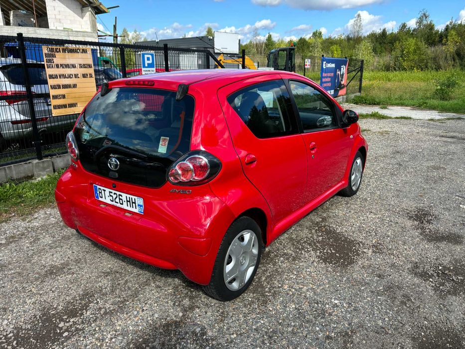 Toyota Aygo 1.0 Benzyna 4d 68km 2011r 92 tys km Navi Klima Elekt Warto