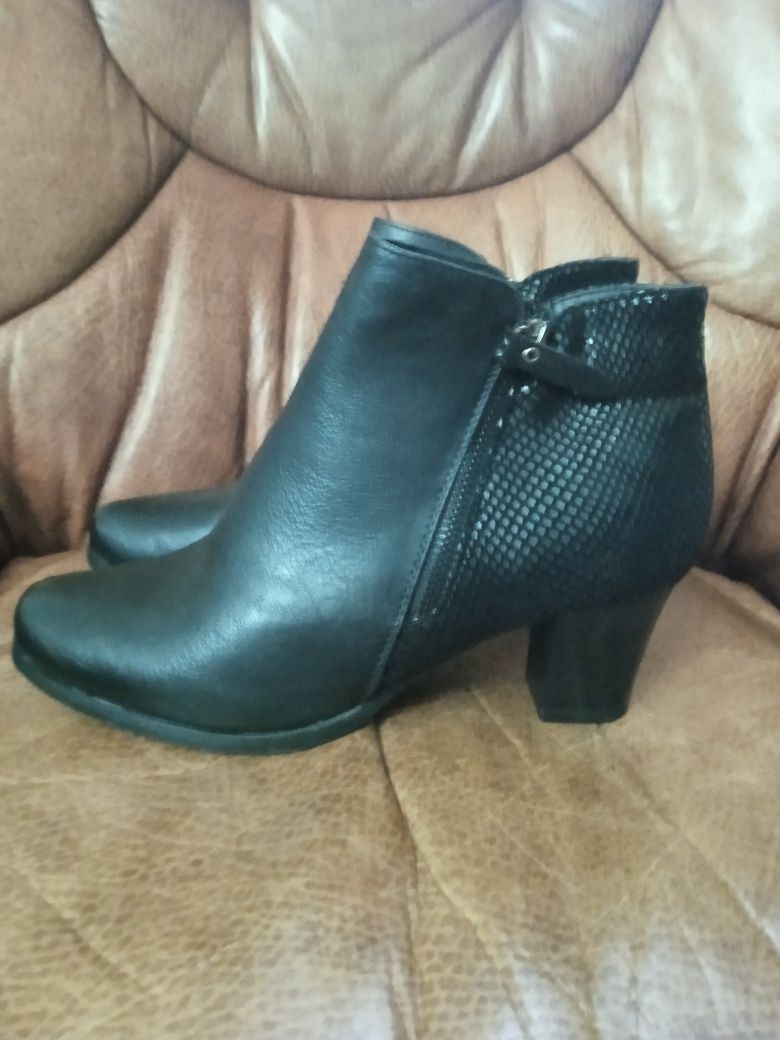 Botas novas Tam 38
