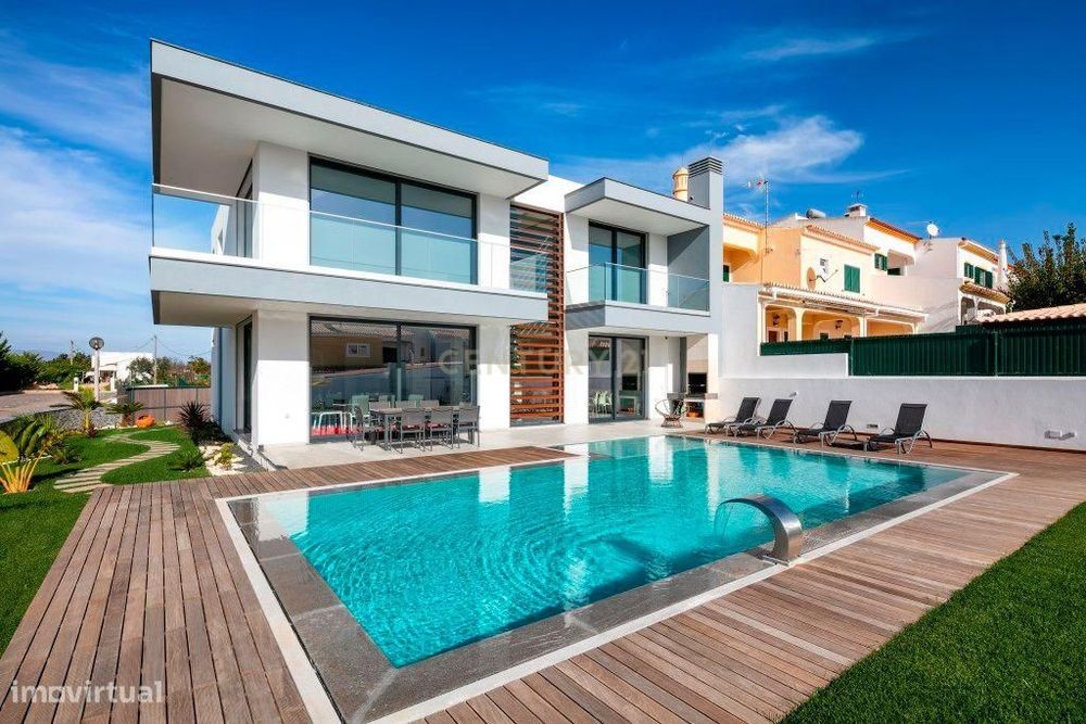 Lote Urbano, projecto e chave na mão.