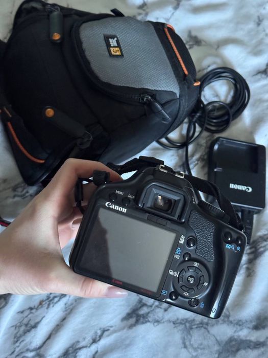 зеркальный фотоаппарат Canon EOS 450D (Rebel XSi).