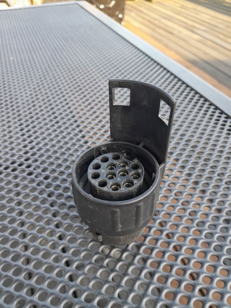 Przejściówka reduktor adapter gniazdo przyczepy przyczepki