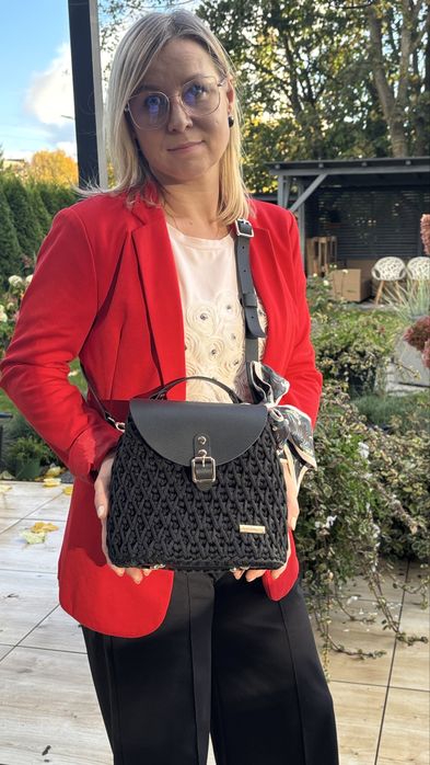 Torebka wykonana na szydełku