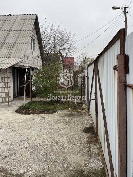 Будинок, 2 поверхи, ділянка - 6 соток. Гарний стан. Бориспільський р-н