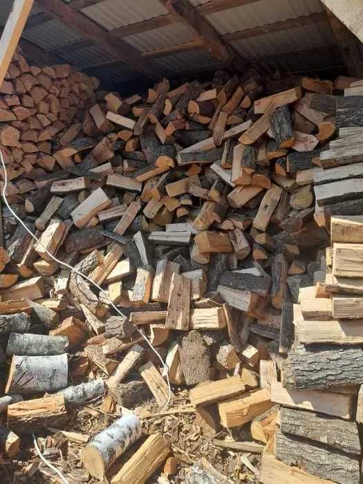 Drewno kominkowe sezonowane