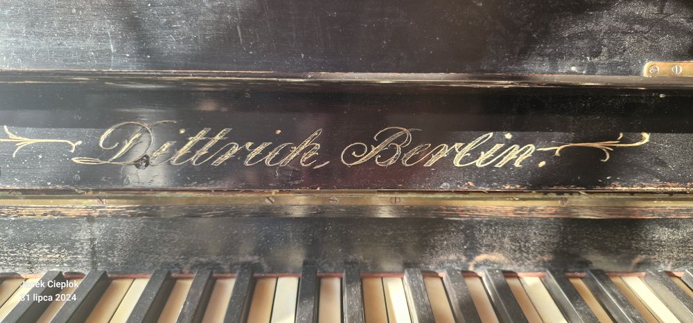 Pianino Dittrich Berlin