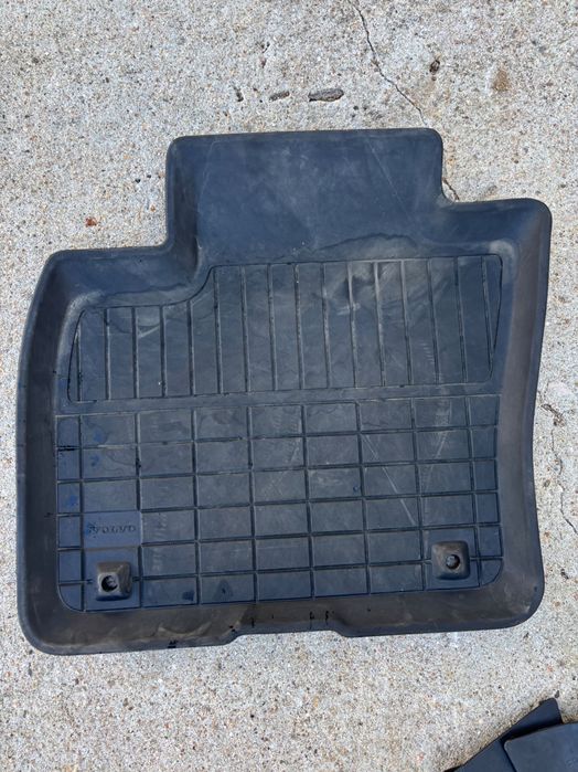 Tapetes borracha Volvo XC40 usados