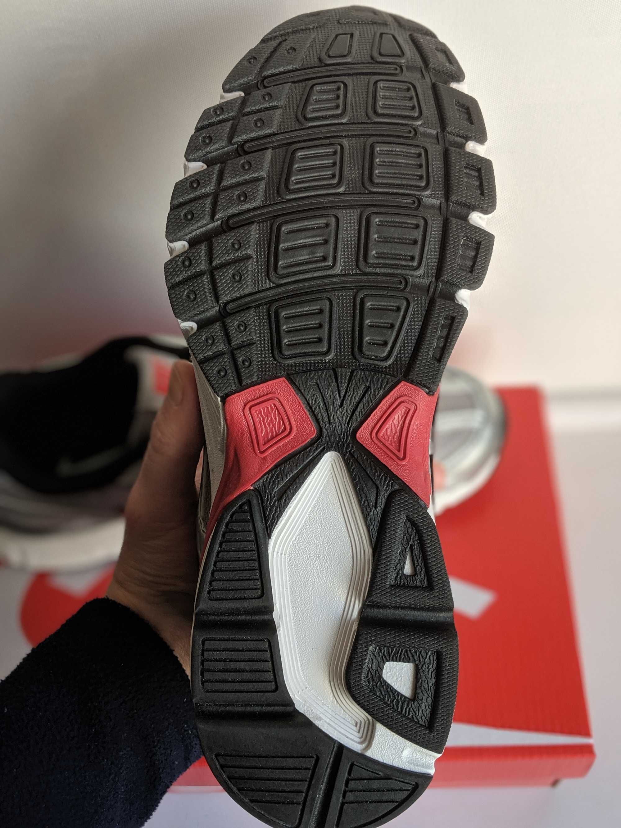 Чоловічі кросівки Nike Initiator Grey Red | Розміри 41 - 45