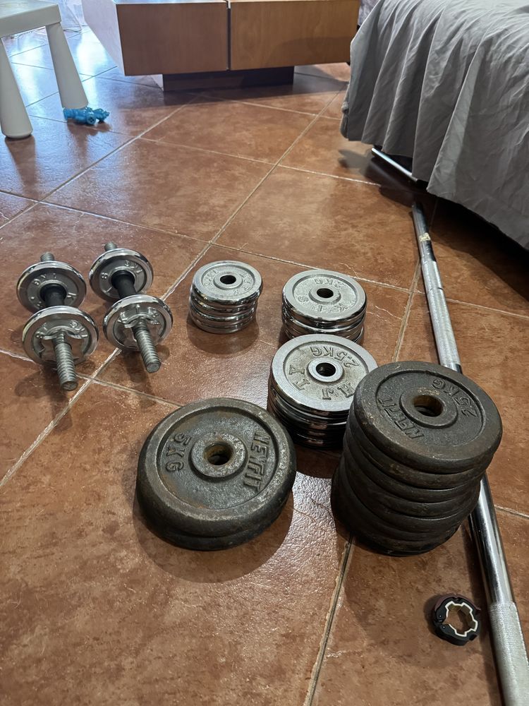 Halteres e barra - 54kg