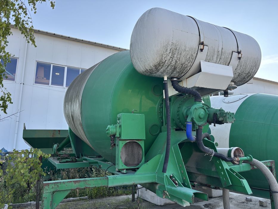 Gruszka do betonu 8 kubików prawie nowa
