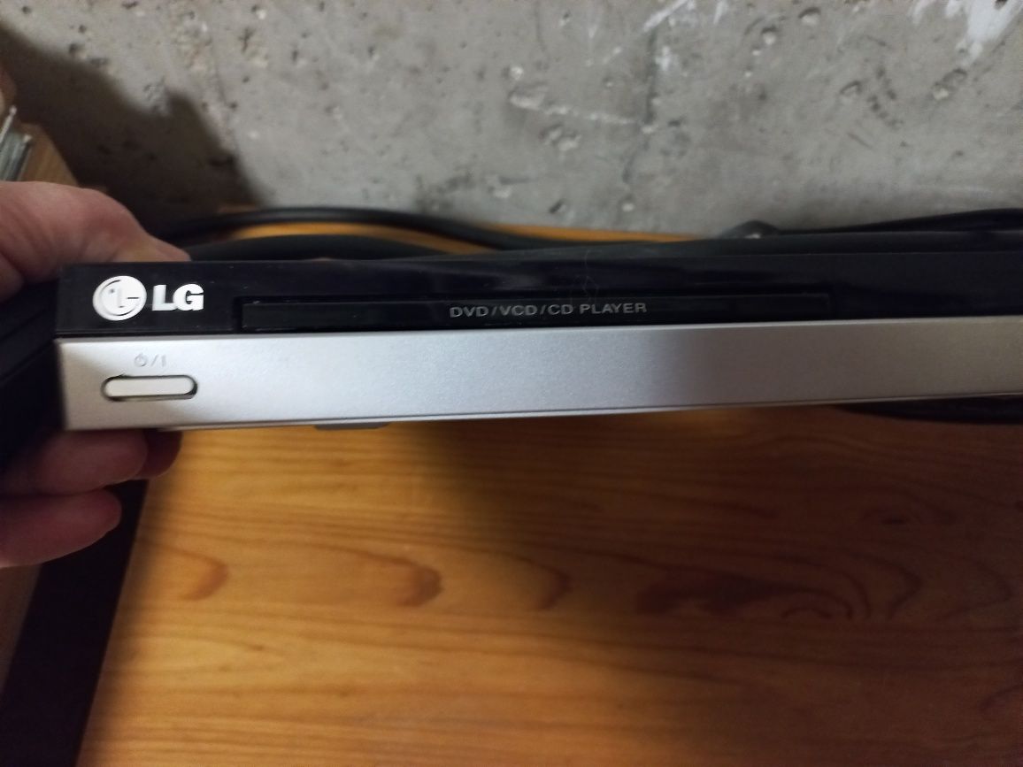 Odtwarzacz DVD LG