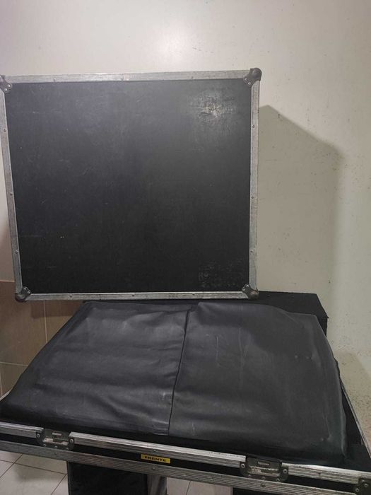 Mesa de mistura Behringer X32 C/Case