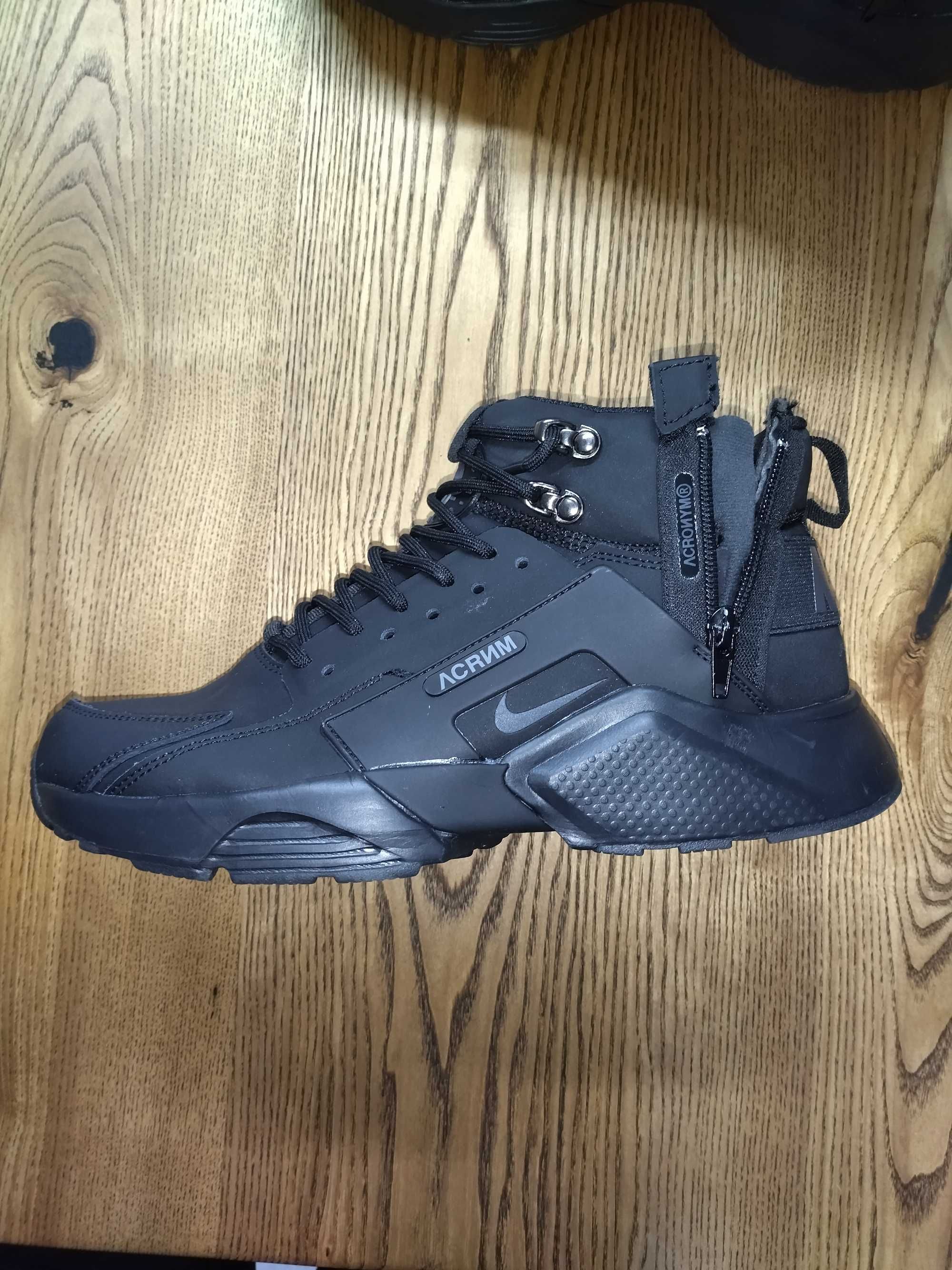 Чоловіче зимове взуття Nike Huarache Acronym
