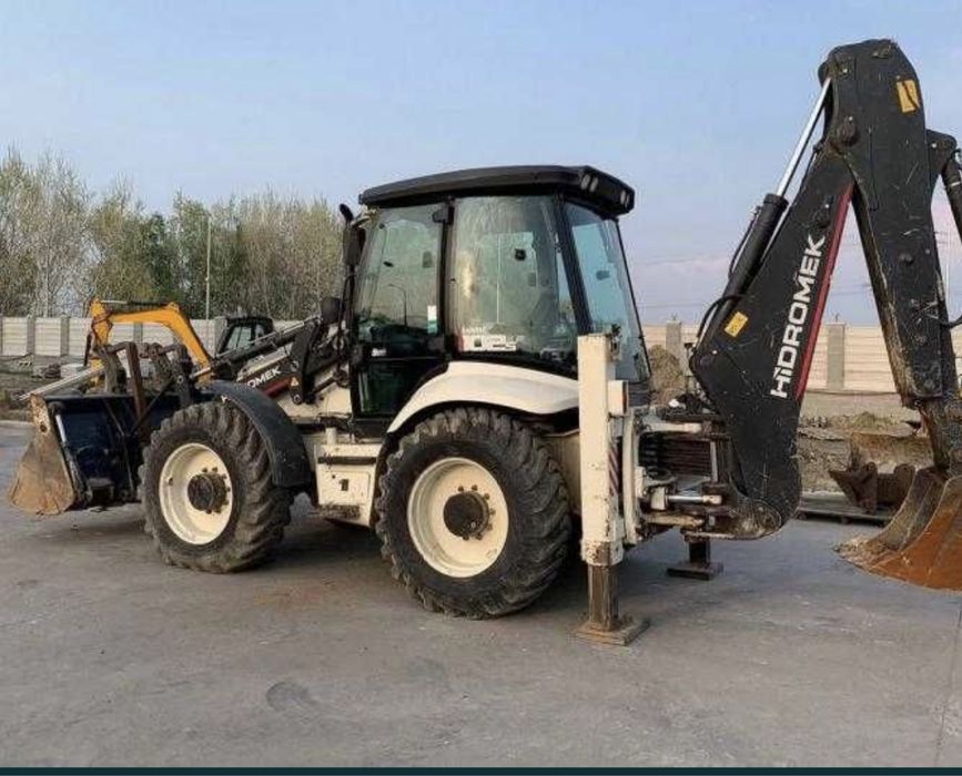 Послуги Экскаватора  погрузчика