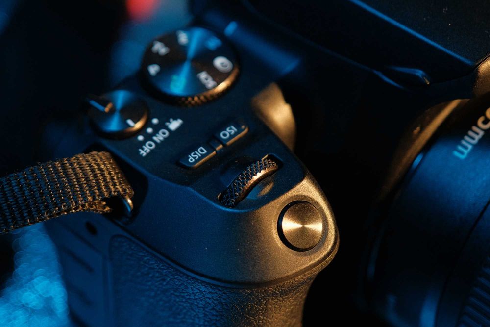 Фотоапарат Canon 250D + комплект (читайте опис!)