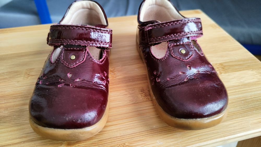 Buty Bobux rozmiar 22