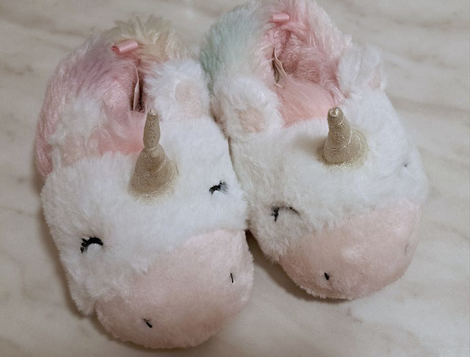 Kapcie dziecięce jednorożce rozm.23/24 nowe