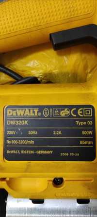 Електролобзик DeWalt  DW320K