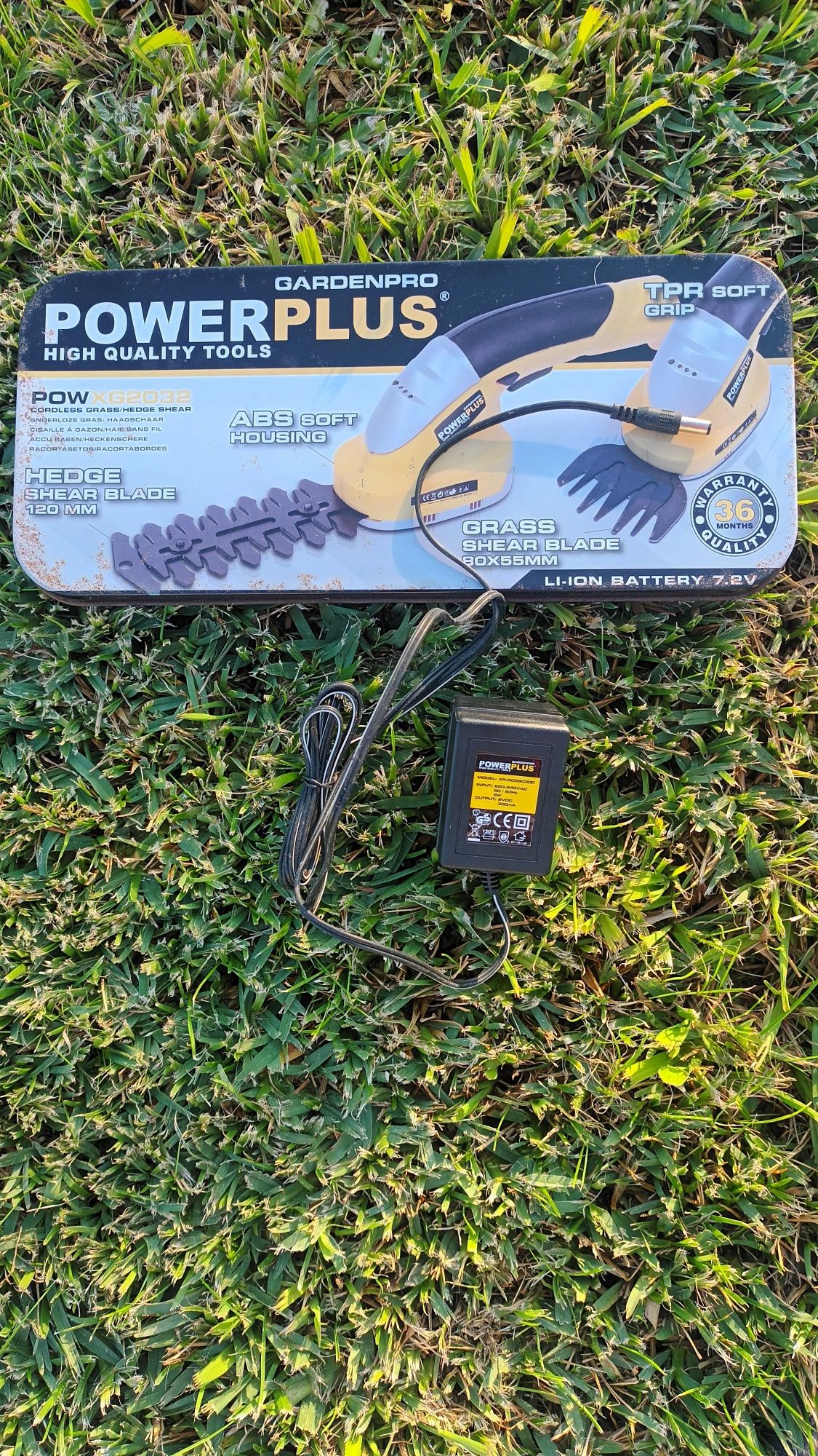 Tesoura grama/sebes elétrica