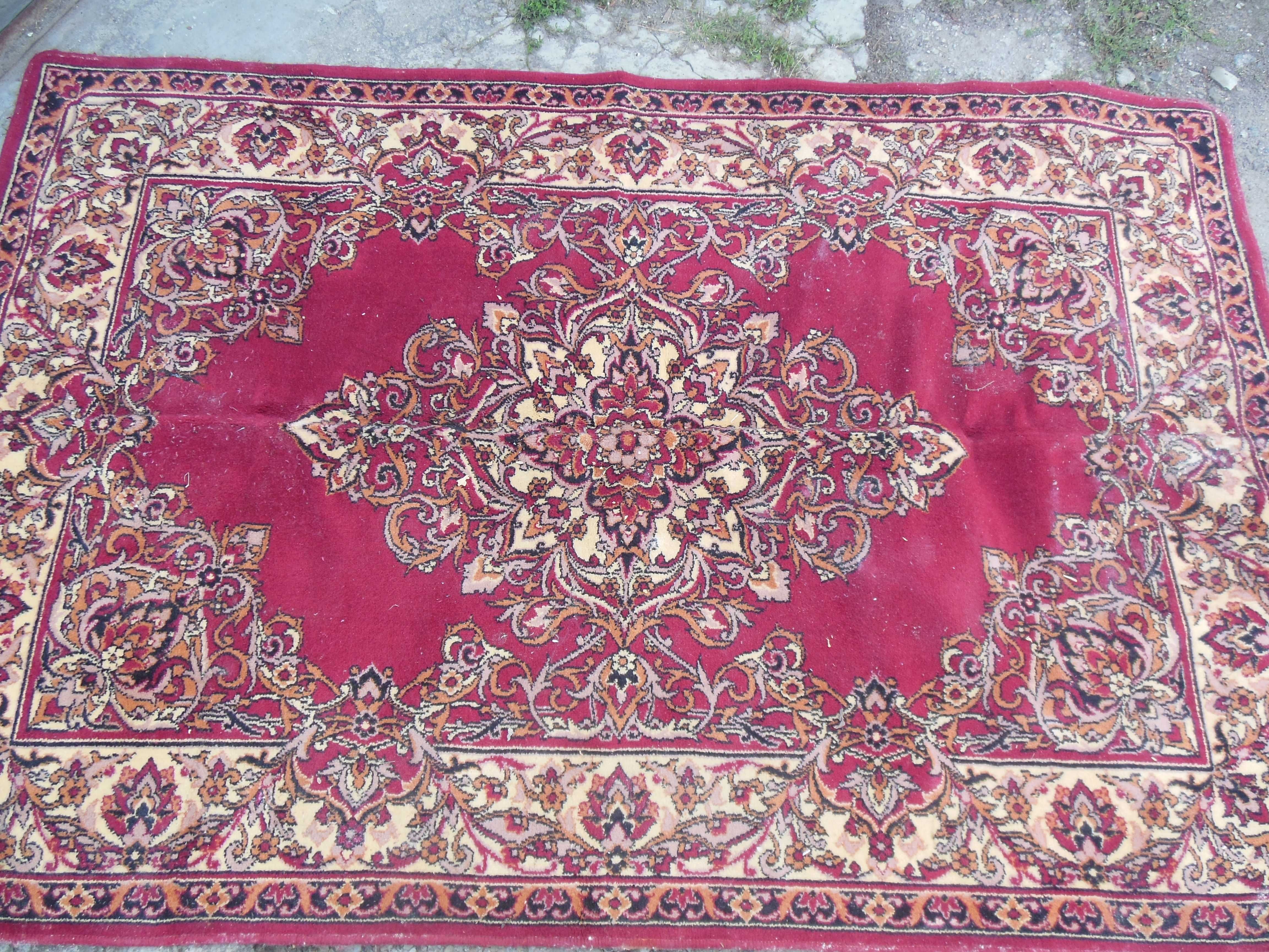 Ковер размер 2,20 м х 1,5 м