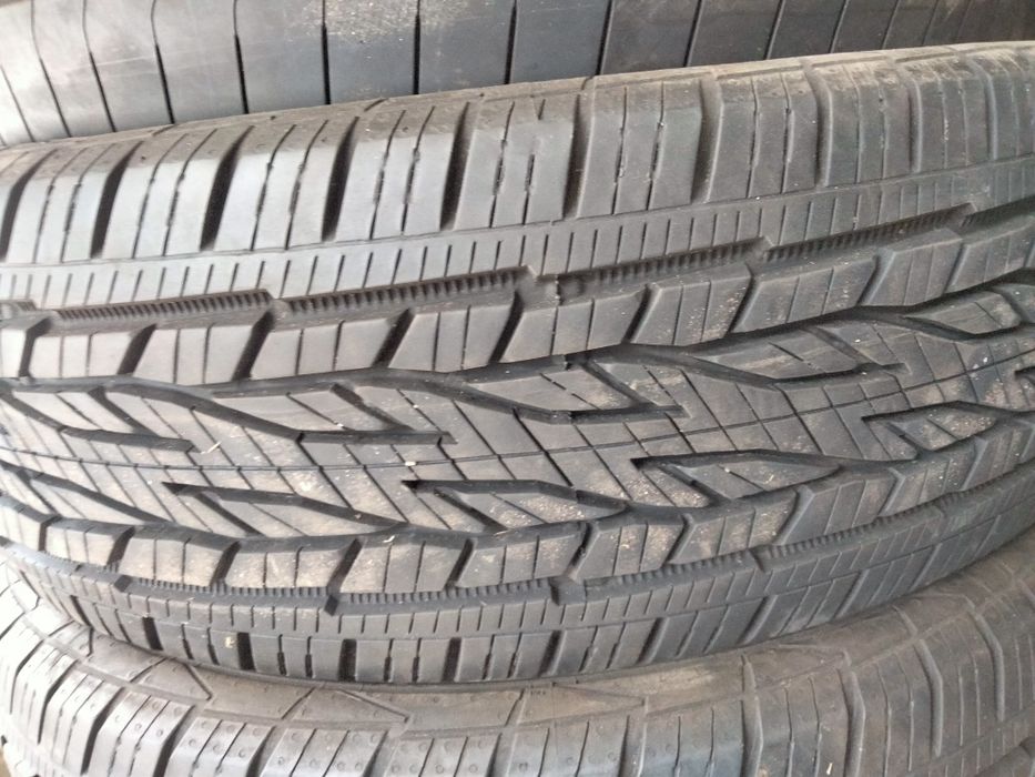 215 65R16 Continental