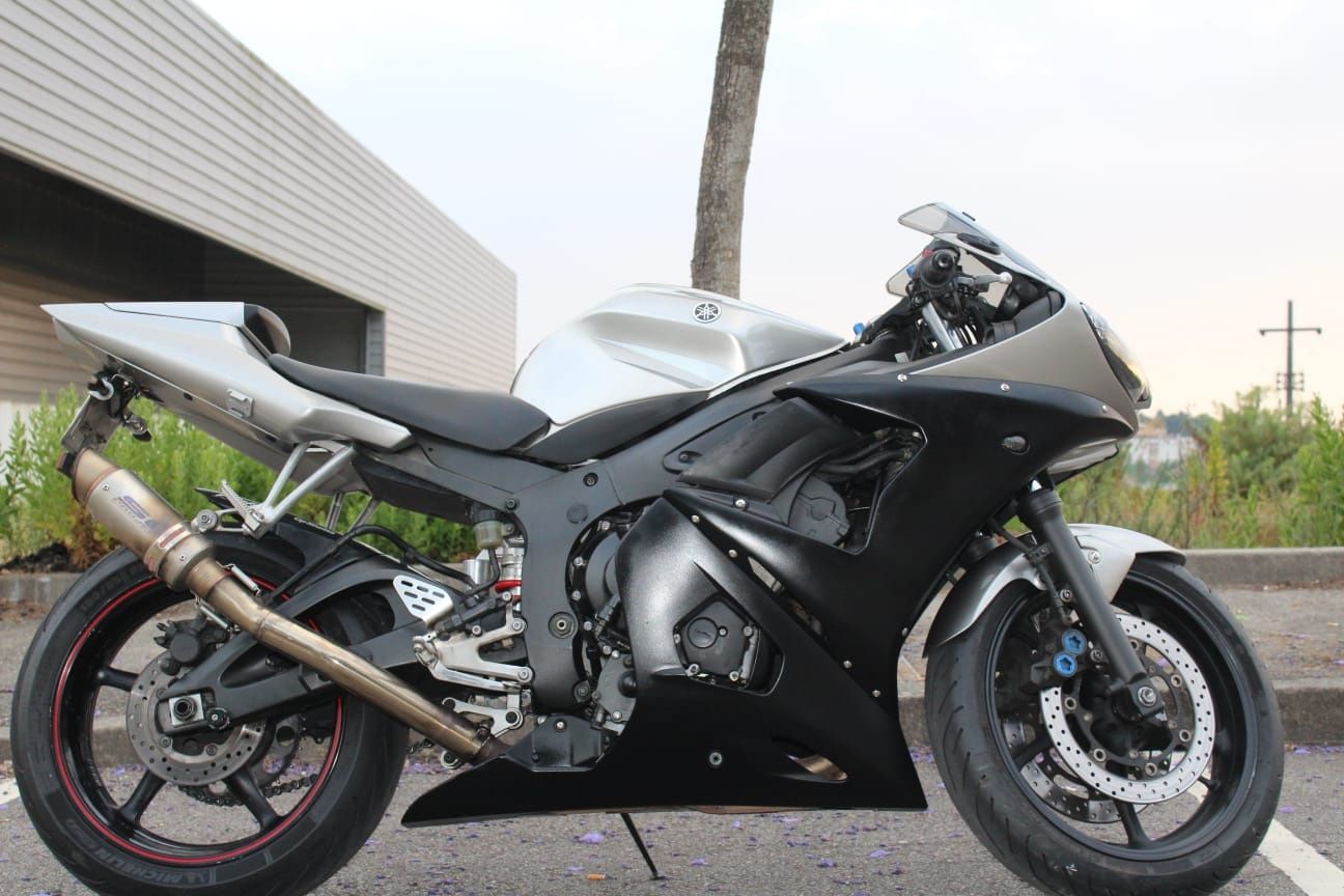 Yamaha R6 2003 A2