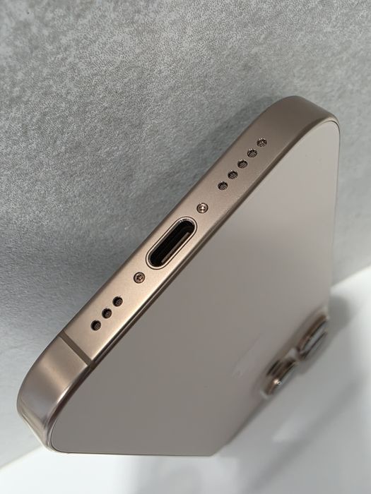 REZERWACJA Jak Nowy Apple iPhone 16 Pro 256GB Desert Titanum Komple