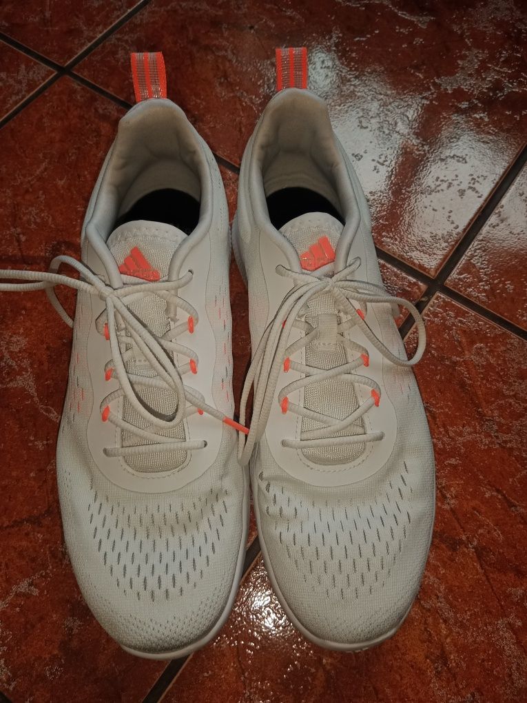 Buty Novamotion FW3256 adidas rozmiar  41 1/3