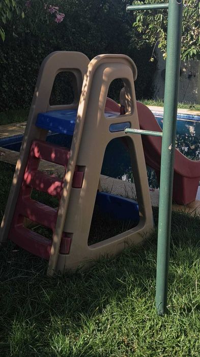 Escorrega para piscina ou jardim