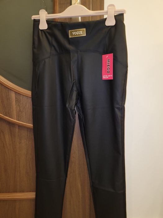 Leginsy a'la skóra r.S/M czarne Miego