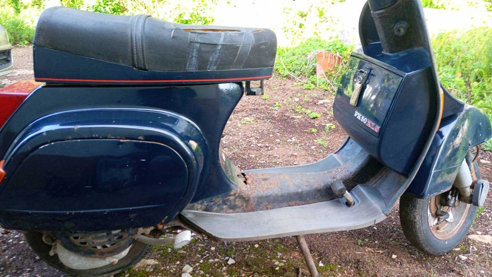 VESPA PKXLS de 1990 para peças ou restauro, com documentos