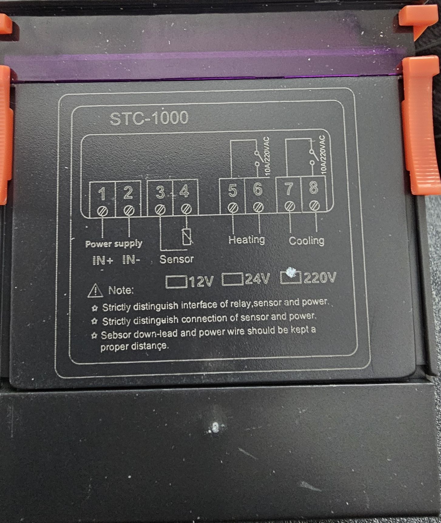 Termostat STC 1000.