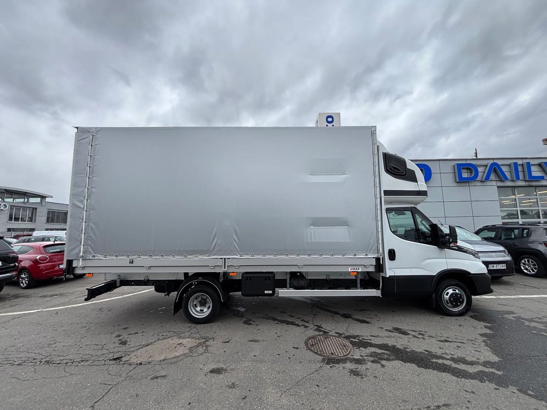 Iveco Daily 50C18HZ, Międzynarodówka, DMC 3,5t  Międzynarodówka 50C18HZ