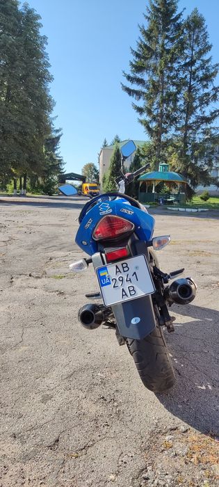 Suzuki GSR 250 Японець