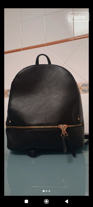 Mochila nova preta