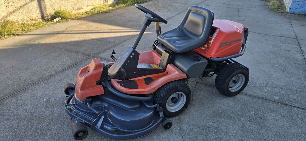 Trator Corta Relva RIDER HUSQVARNA 15-V2 Bicilindrico  15Hp