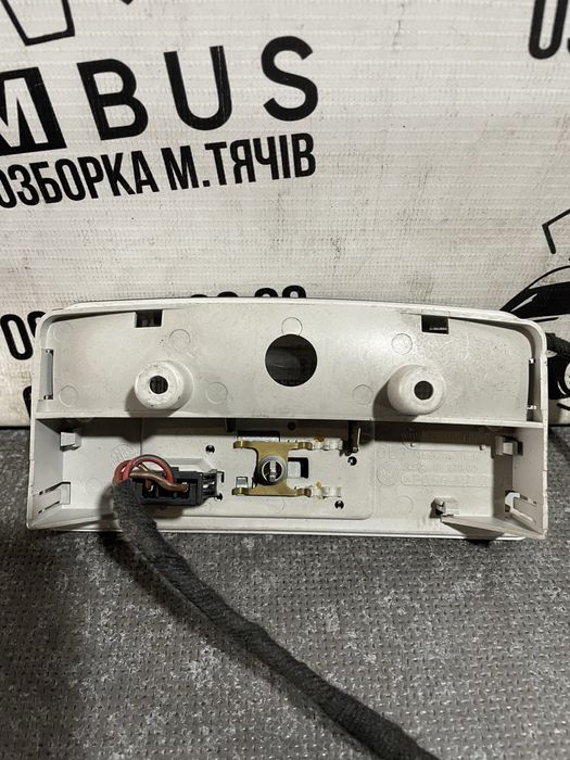 Плафон освітлення салону VW T5 Caddy