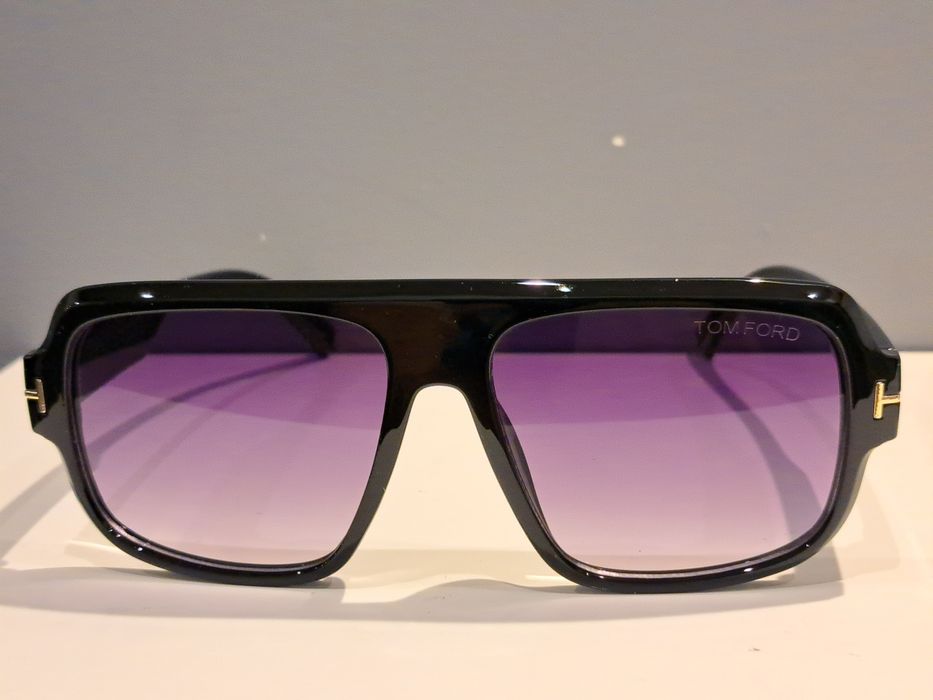 TOM FORD czarne okulary przeciwsłoneczne fioletowe szkła nowe filtr uv