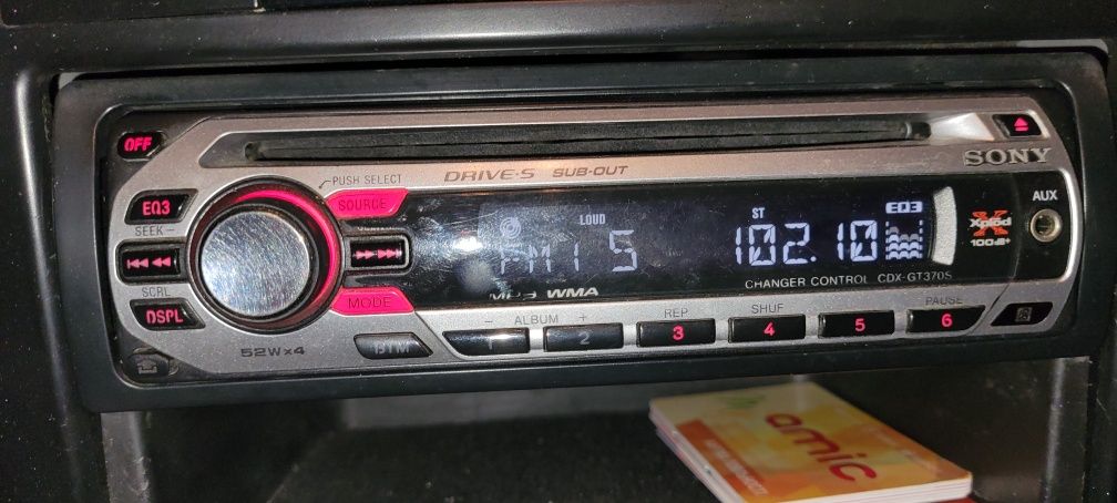 Продам автомагнитолу sony