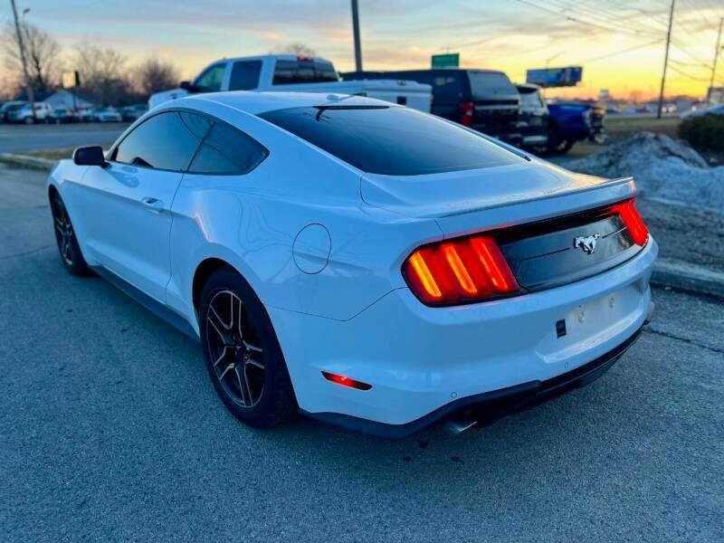 2020 Ford Mustang EcoBoost