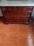 Comoda com espelho**oferta de cadeira***