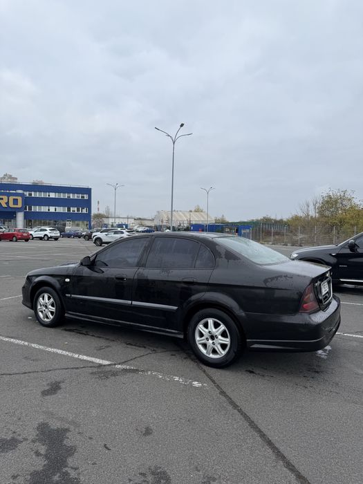 Шевроле еванда автомат шикарная комплектация