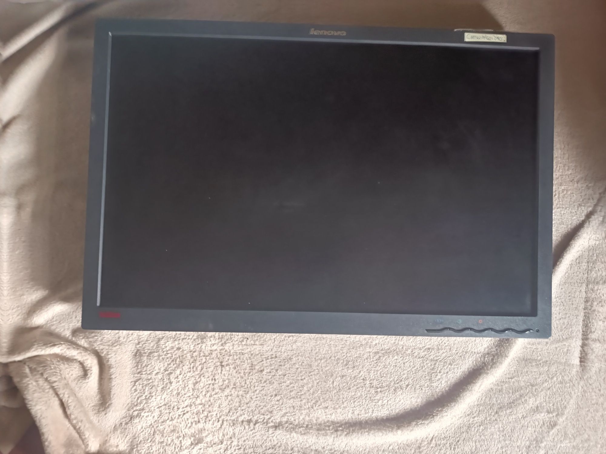 monitor lenovo lt2452pwc